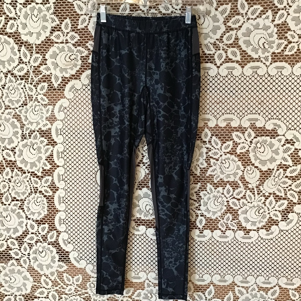 Without Walls Leggings Size Small